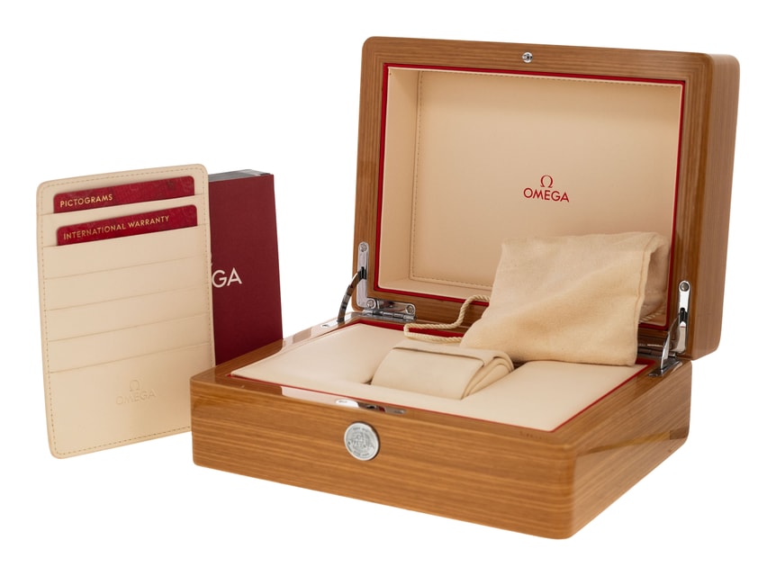 Omega Speedmaster 38 324.30.38.50.06.001 Image 4